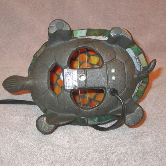 Vtg Tiffany Style Stained Glass Turtle Accent Lamp 9" Night Light On Off Switch - Picture 8 of 9